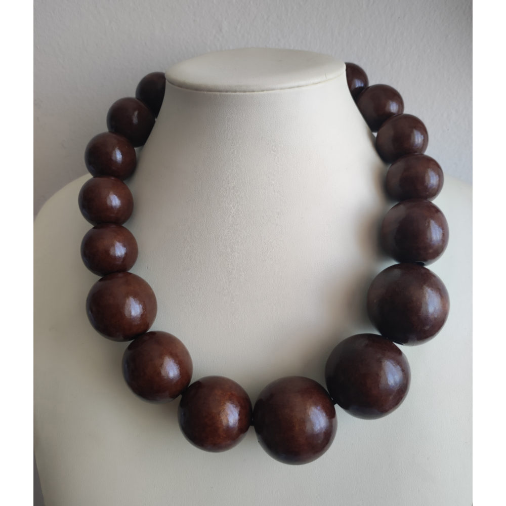 The bold and the beautiful Brown edition